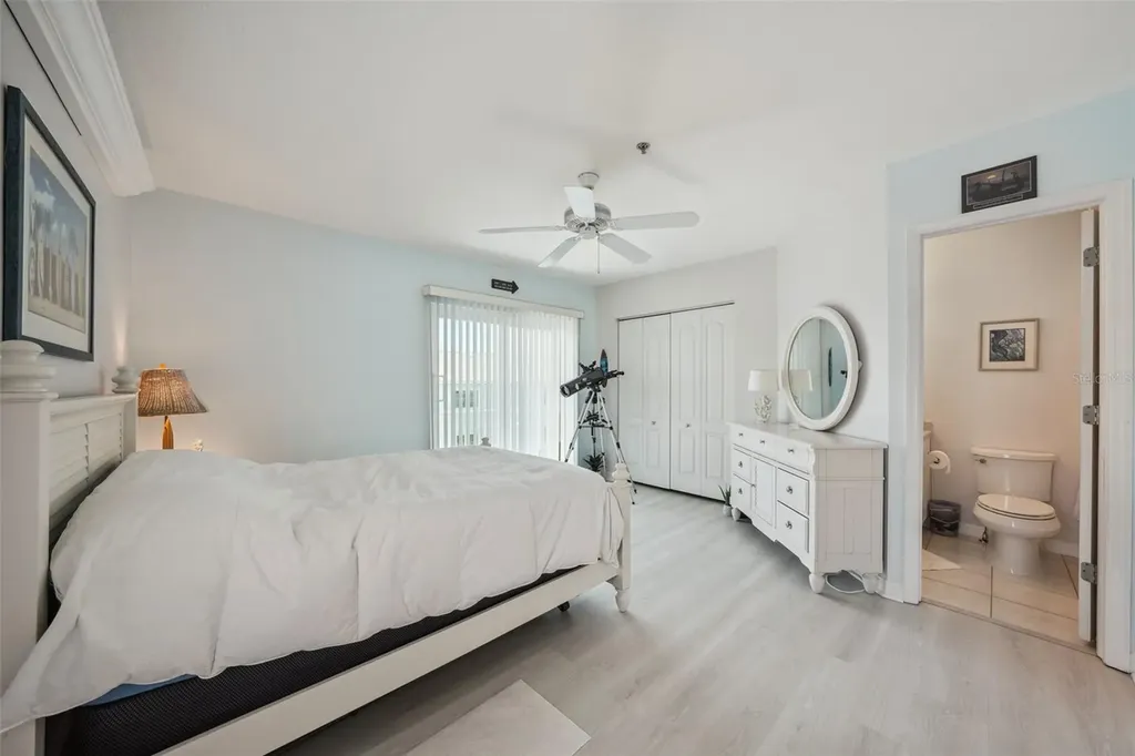 1061 Pinellas Bayway S St Petersburg FL 33715
