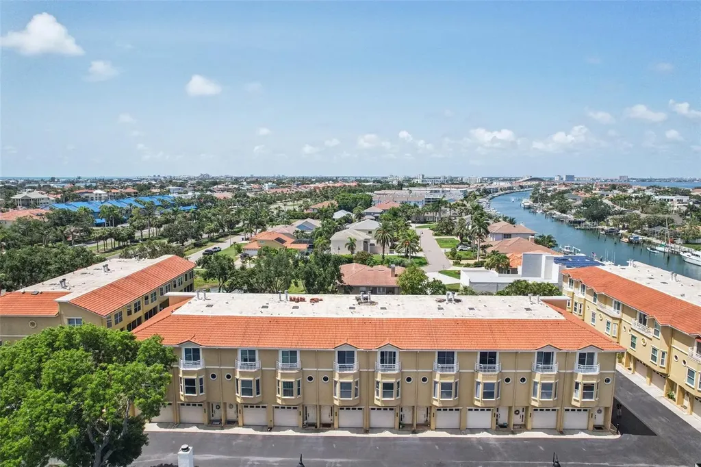 1061 Pinellas Bayway S St Petersburg FL 33715
