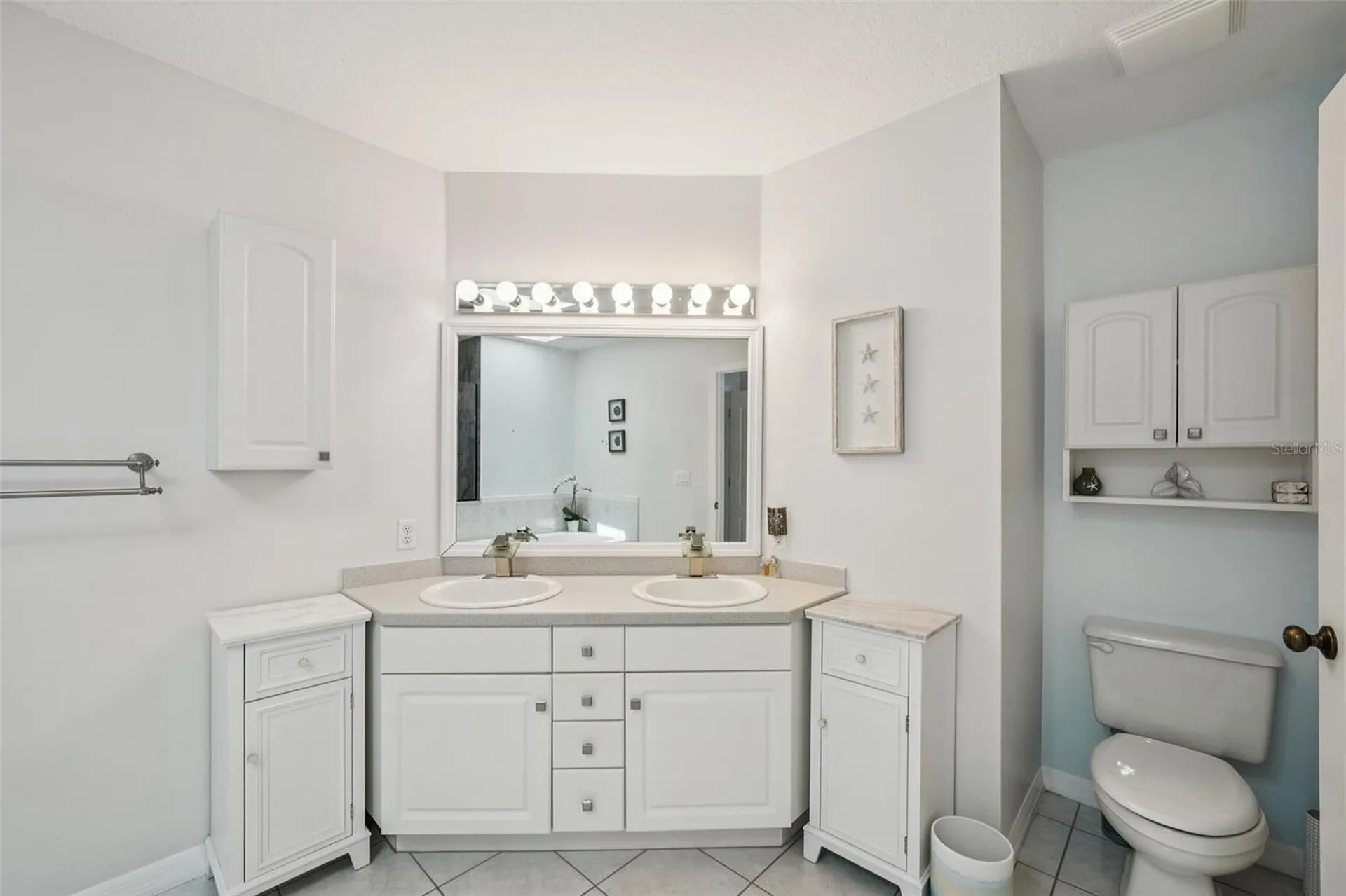 1061 Pinellas Bayway S St Petersburg FL 33715
