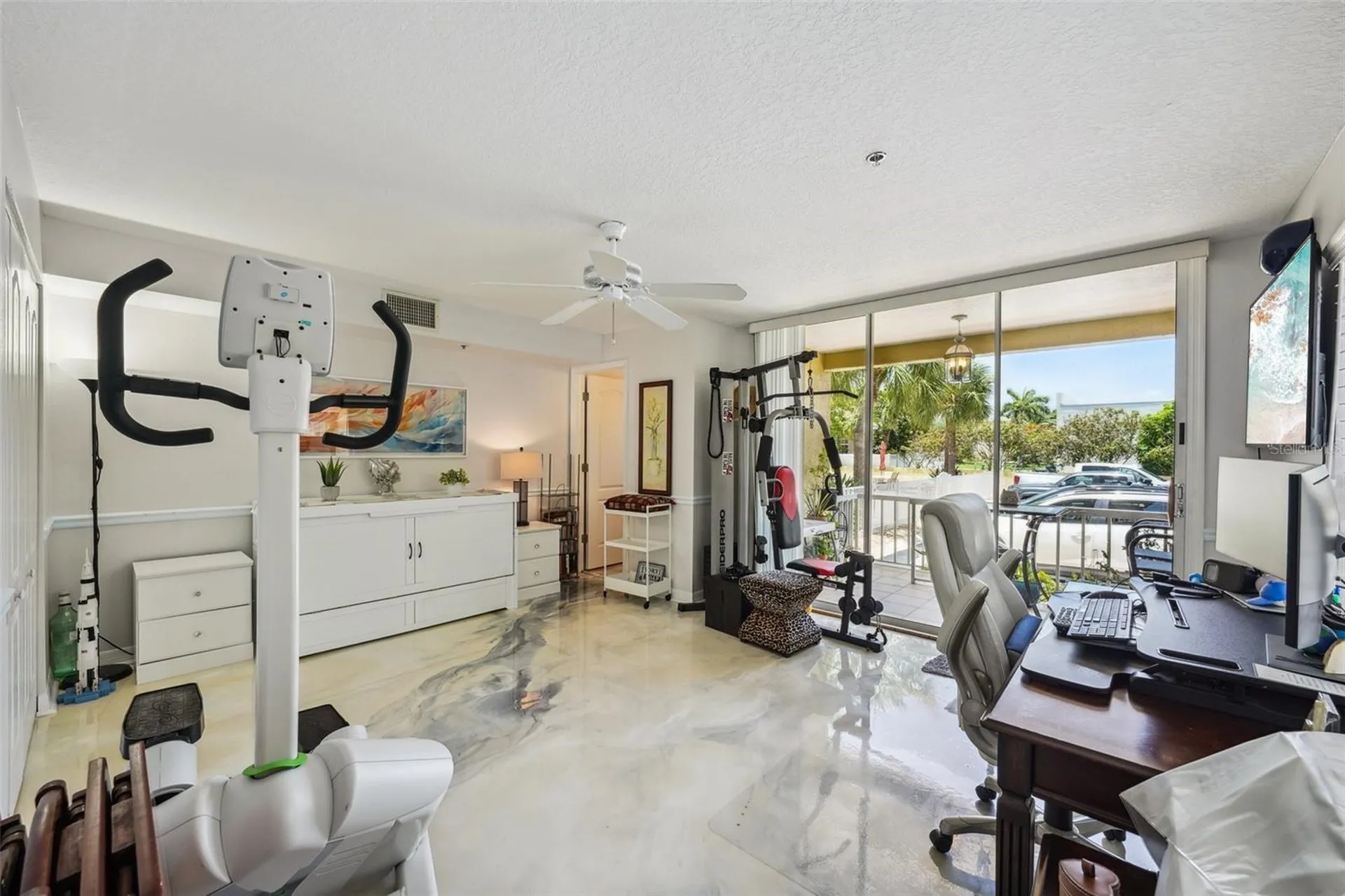 1061 Pinellas Bayway S St Petersburg FL 33715