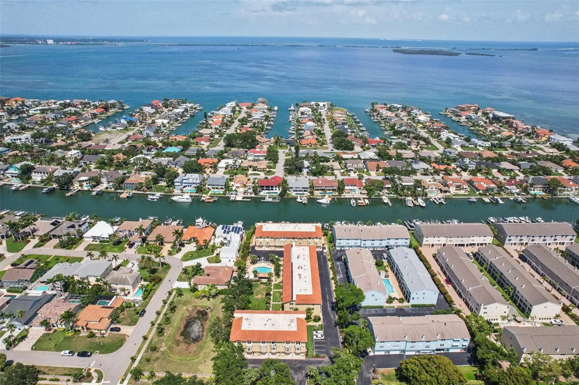 1061 Pinellas Bayway S St Petersburg FL 33715