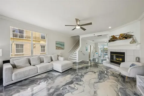 1061 Pinellas Bayway S St Petersburg FL 33715
