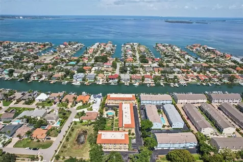 1061 Pinellas Bayway S St Petersburg FL 33715