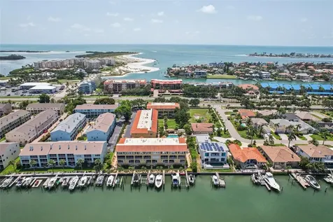 1061 Pinellas Bayway S St Petersburg FL 33715