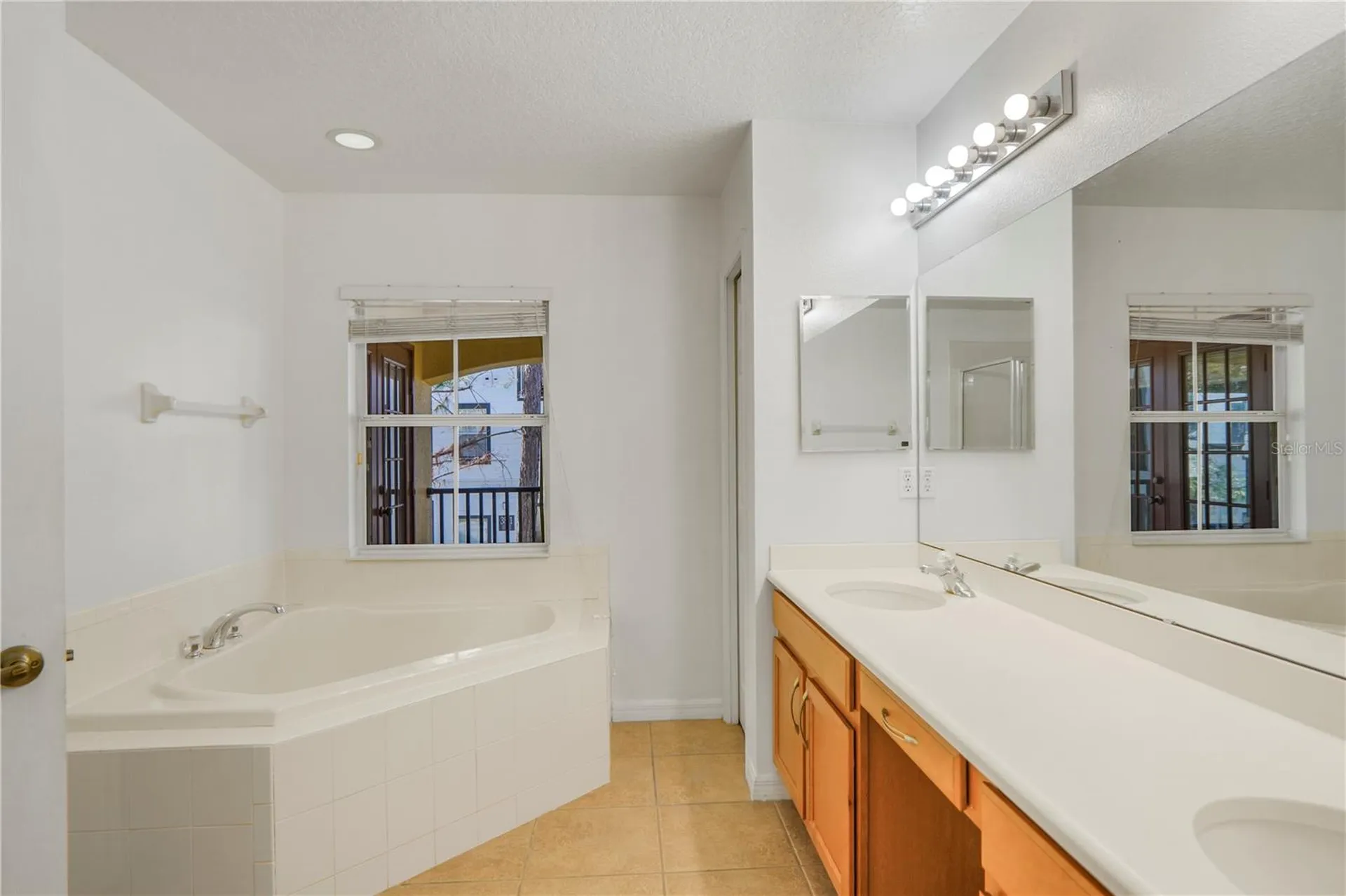 4940 Luge Lane Orlando FL 32839