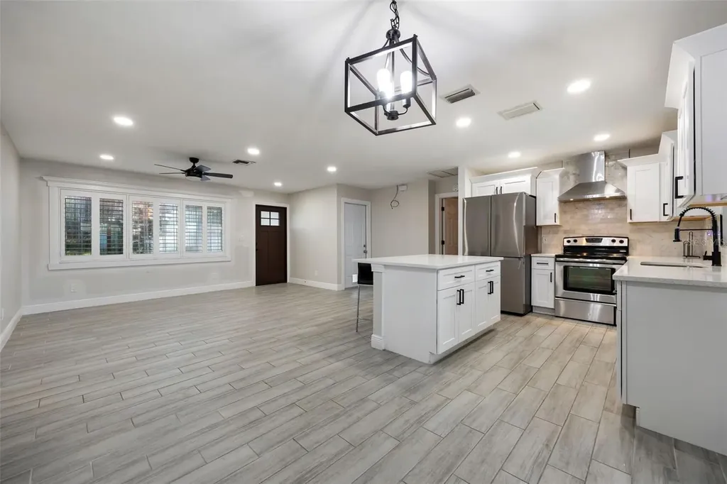 1432 SE 11th Street Cape Coral FL 33990