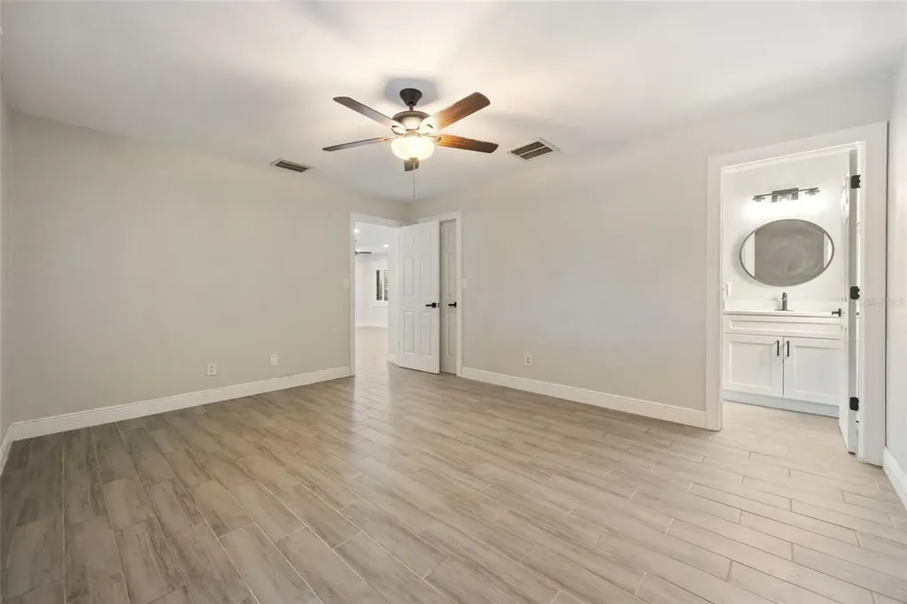 1432 SE 11th Street Cape Coral FL 33990