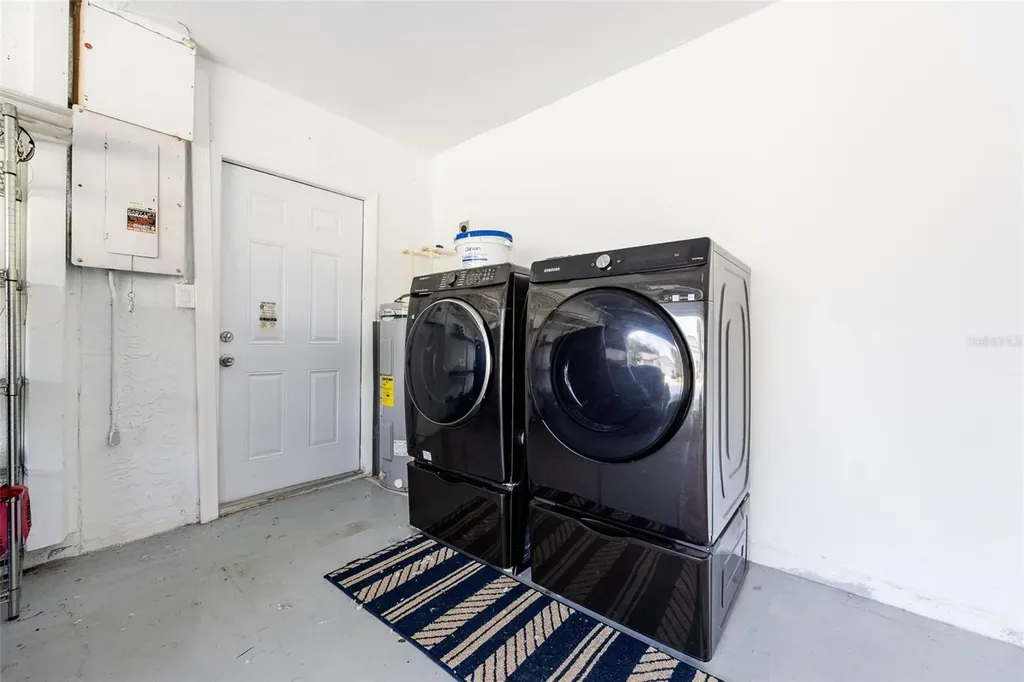 1432 SE 11th Street Cape Coral FL 33990