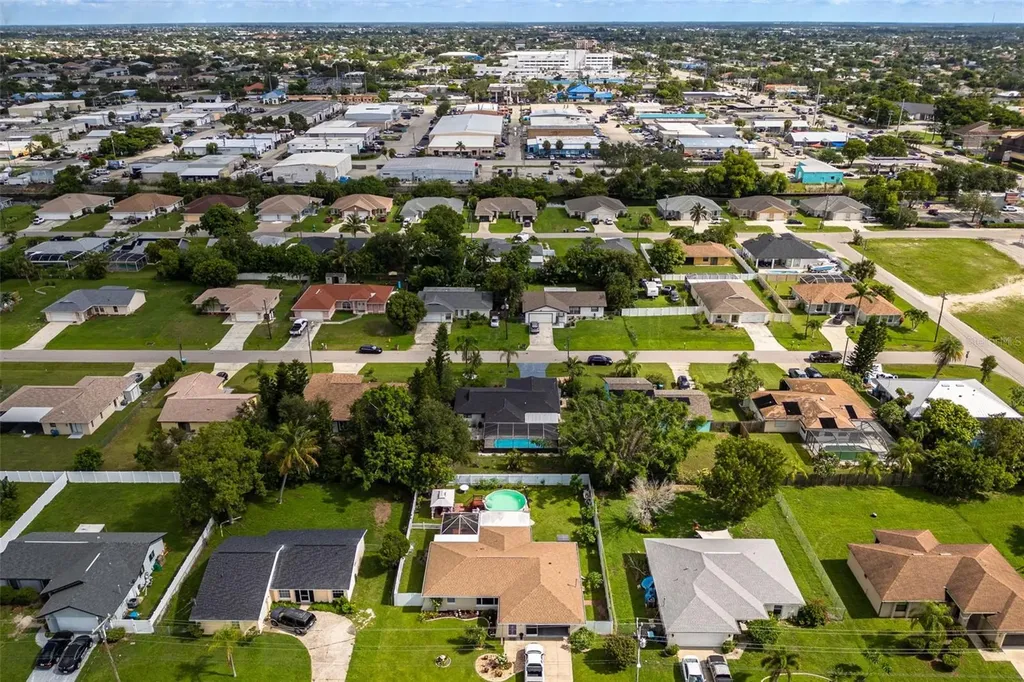 1432 SE 11th Street Cape Coral FL 33990