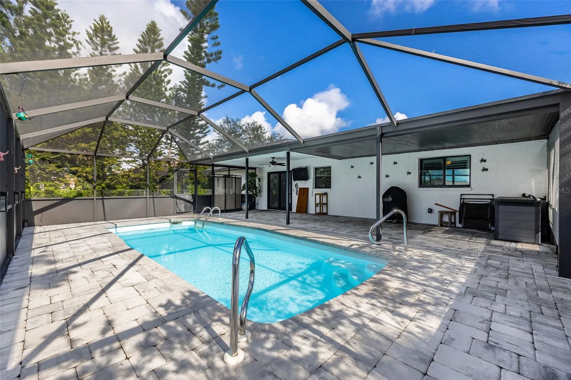 1432 SE 11th Street Cape Coral FL 33990