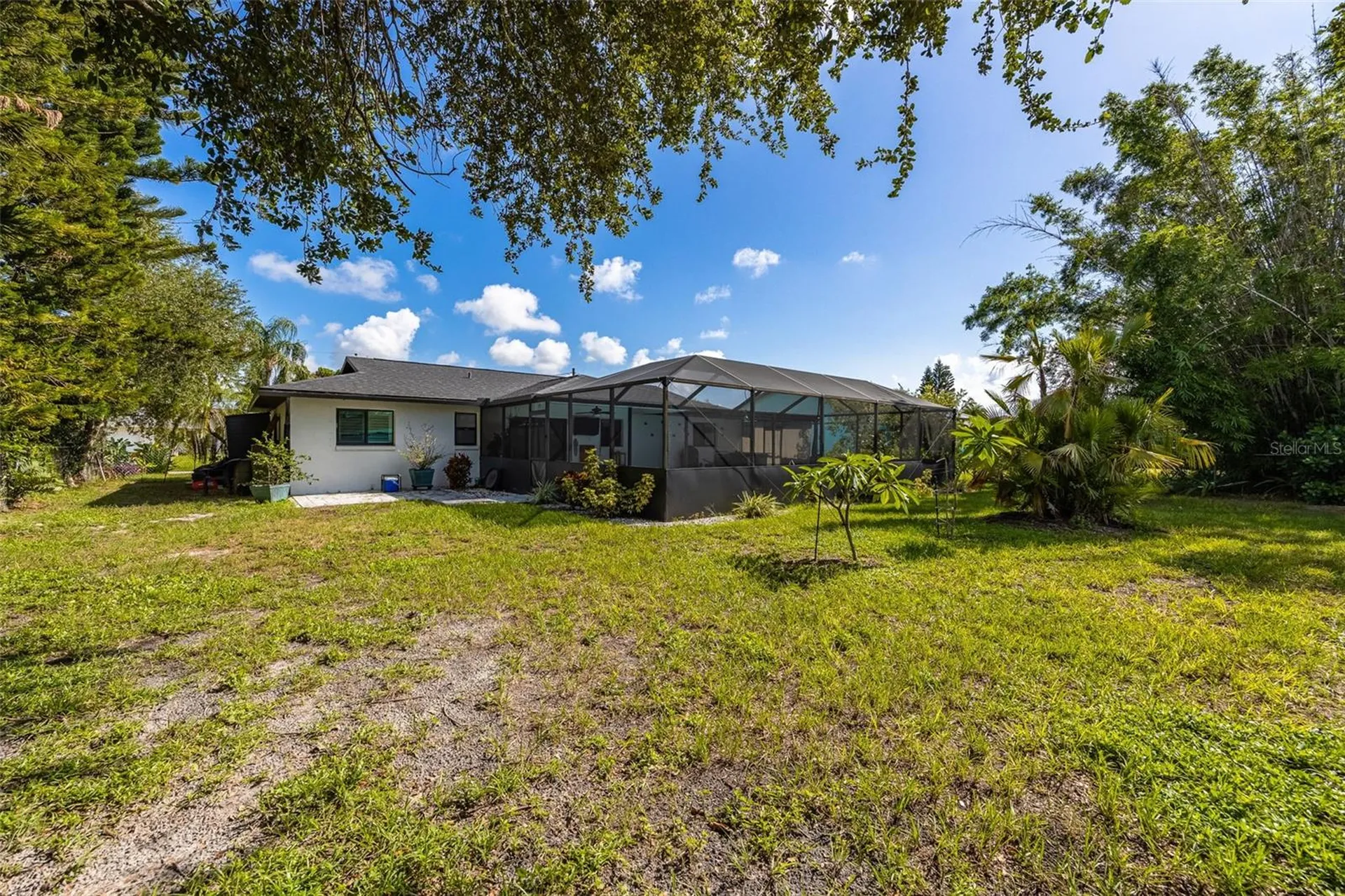 1432 SE 11th Street Cape Coral FL 33990