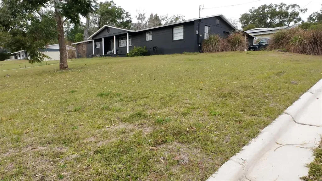 36845 Virginia Avenue Dade City FL 33523