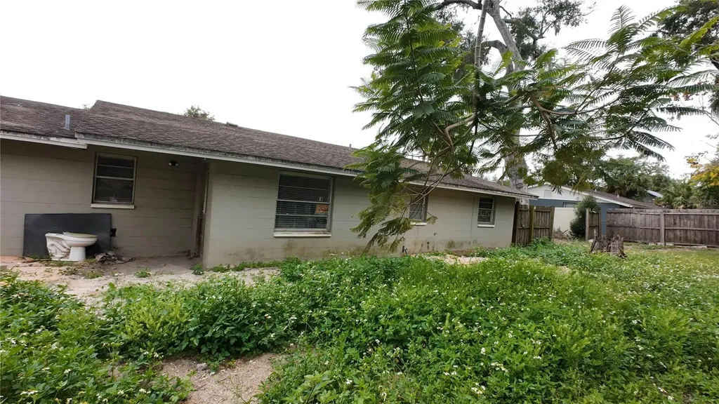 36845 Virginia Avenue Dade City FL 33523