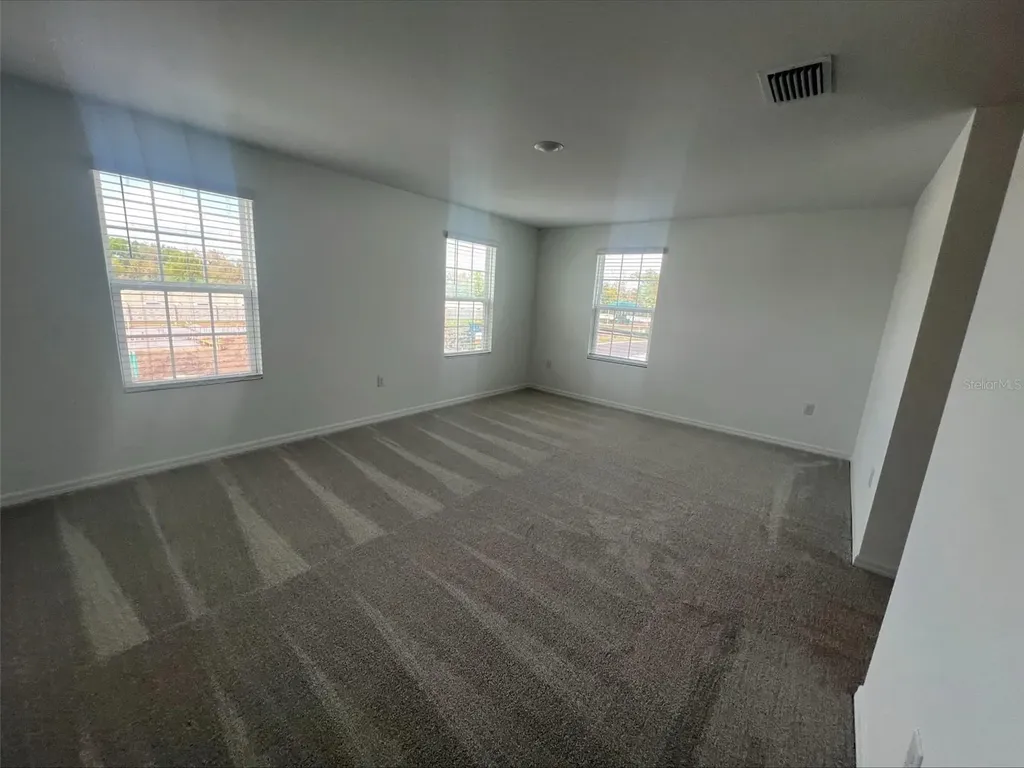 462 Thompson Village Avenue Apopka FL 32703