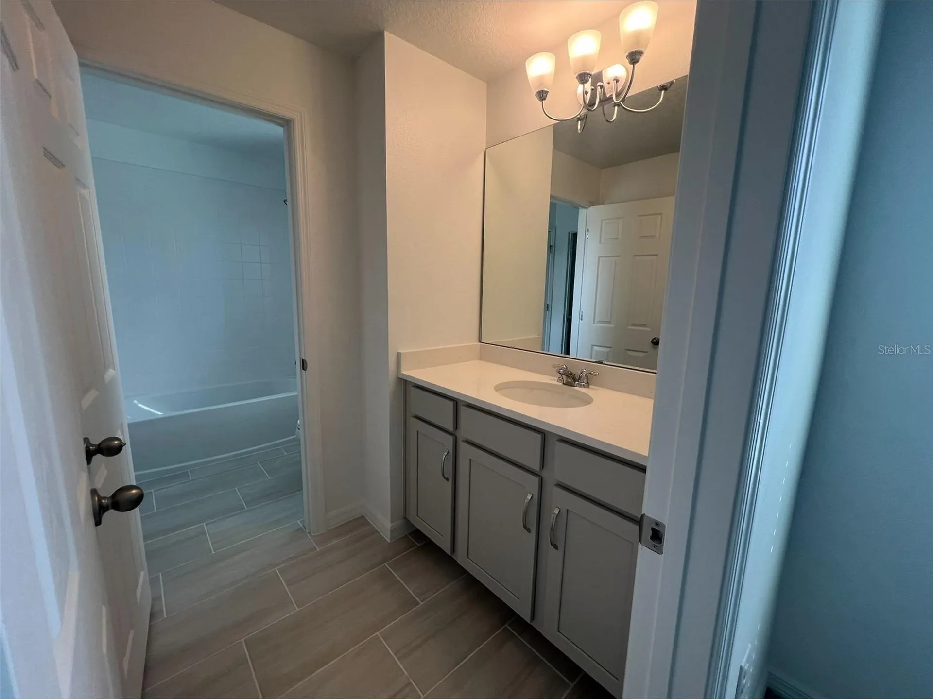 462 Thompson Village Avenue Apopka FL 32703