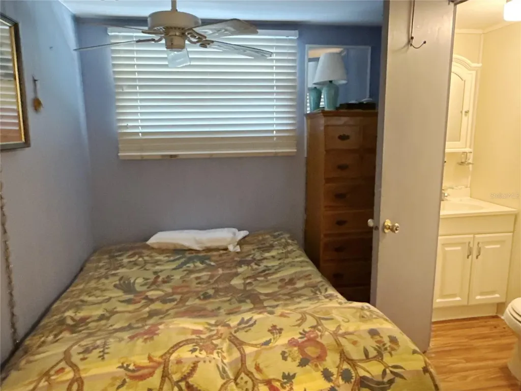 436 Mount Oak Avenue NE St Petersburg FL 33702