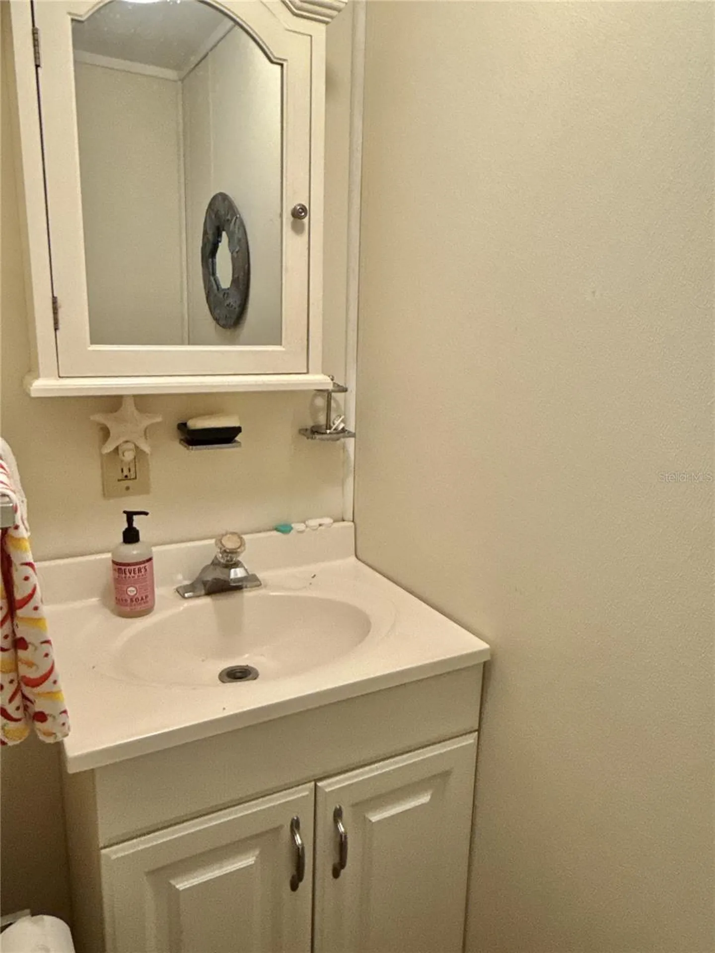 436 Mount Oak Avenue NE St Petersburg FL 33702