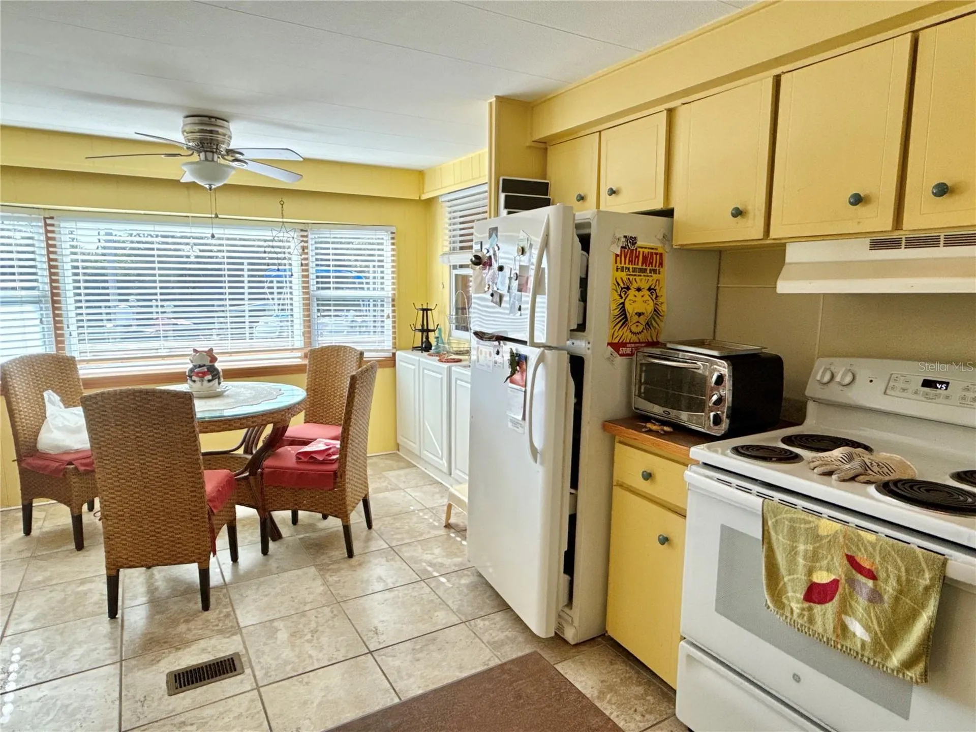 436 Mount Oak Avenue NE St Petersburg FL 33702