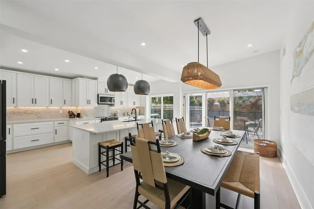 866 N Shore Drive Anna Maria FL 34216