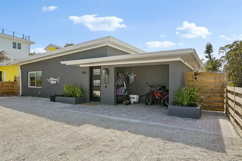 866 N Shore Drive Anna Maria FL 34216