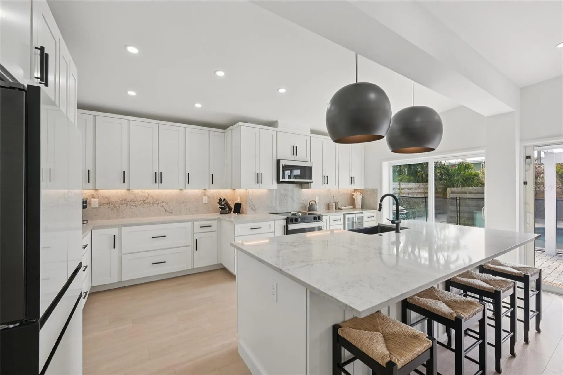 866 N Shore Drive Anna Maria FL 34216
