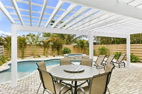 866 N Shore Drive Anna Maria FL 34216