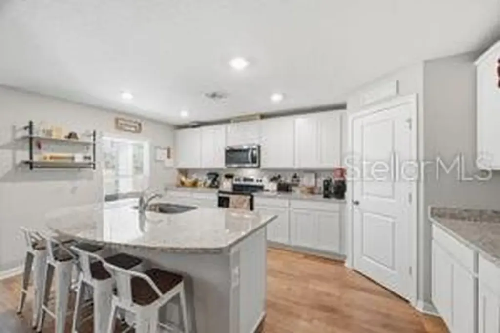 11014 Golden Warlber Brooksville FL 34613