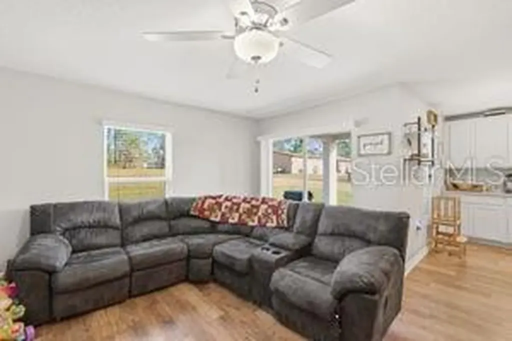 11014 Golden Warlber Brooksville FL 34613