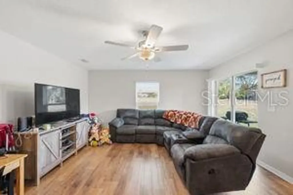 11014 Golden Warlber Brooksville FL 34613