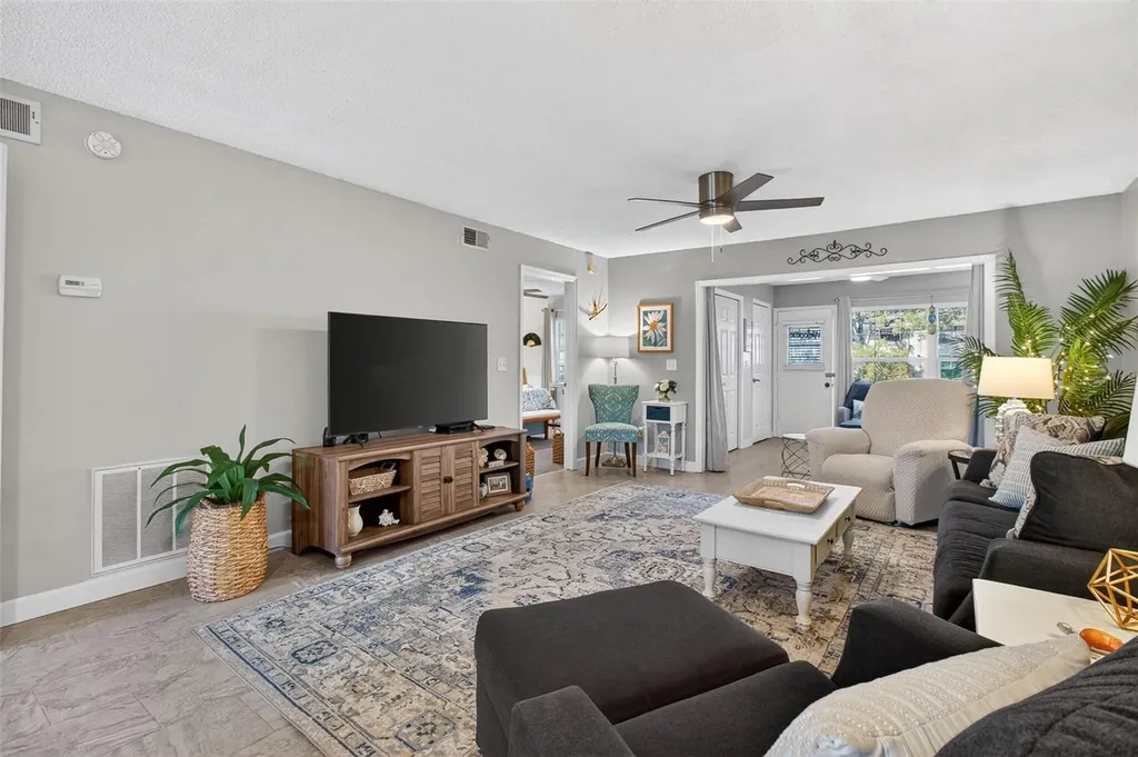 2150 Elm Street Dunedin FL 34698