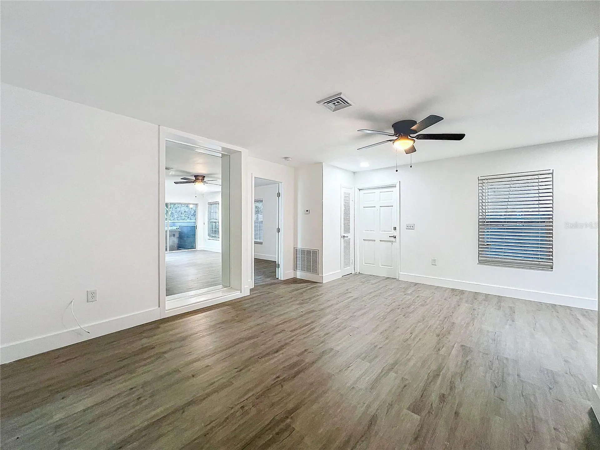 6233 Dewdrop Way Tampa FL 33617