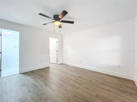 6233 Dewdrop Way Tampa FL 33617