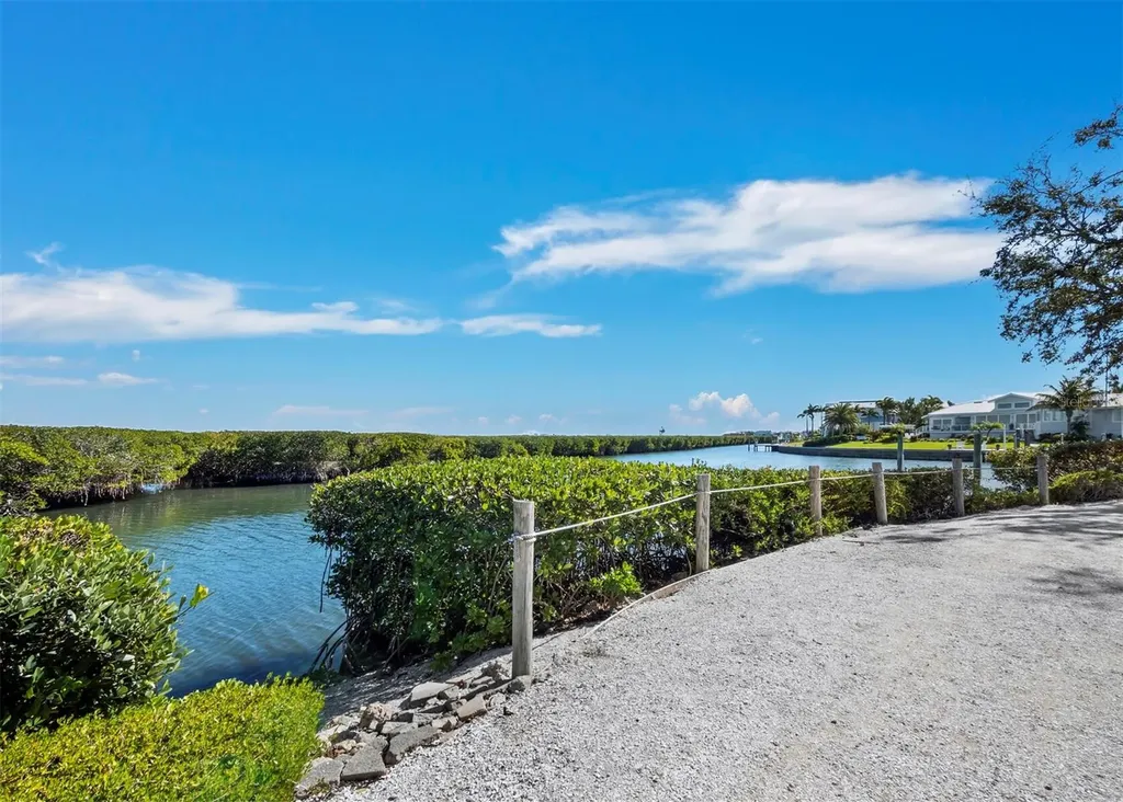 1918 Harbourside Drive Longboat Key FL 34228