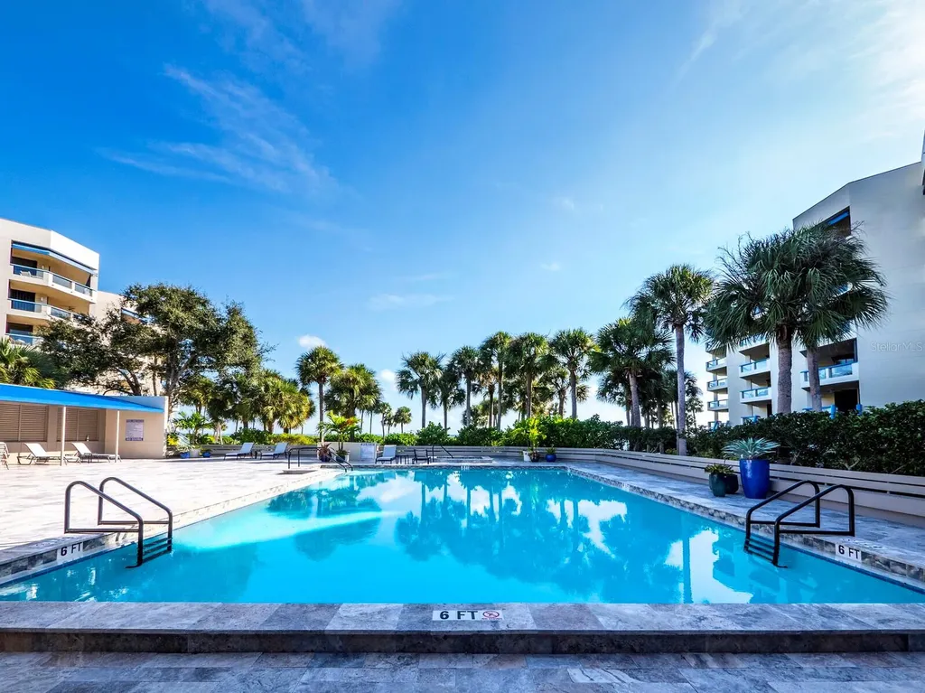 1918 Harbourside Drive Longboat Key FL 34228