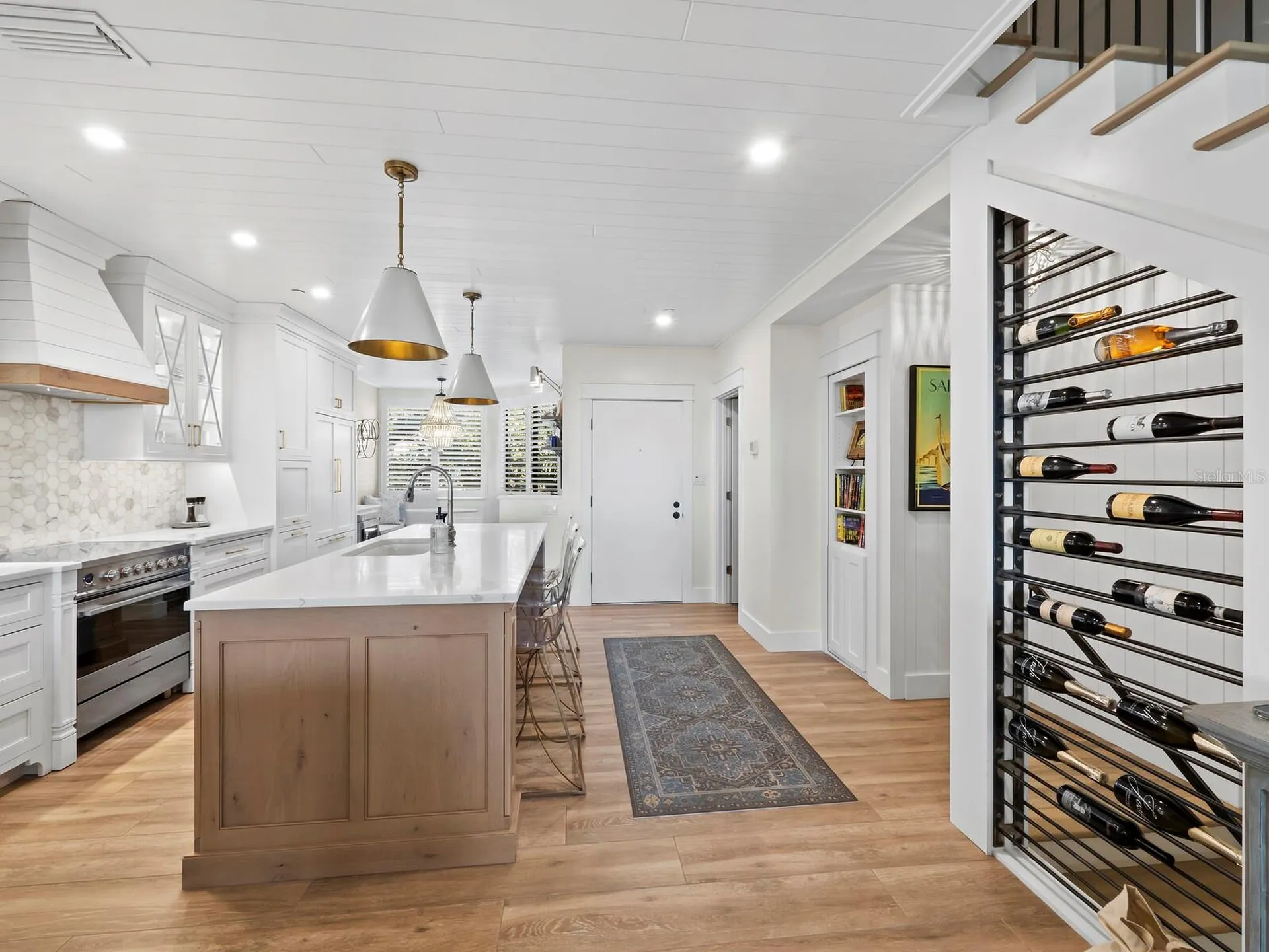 1918 Harbourside Drive Longboat Key FL 34228