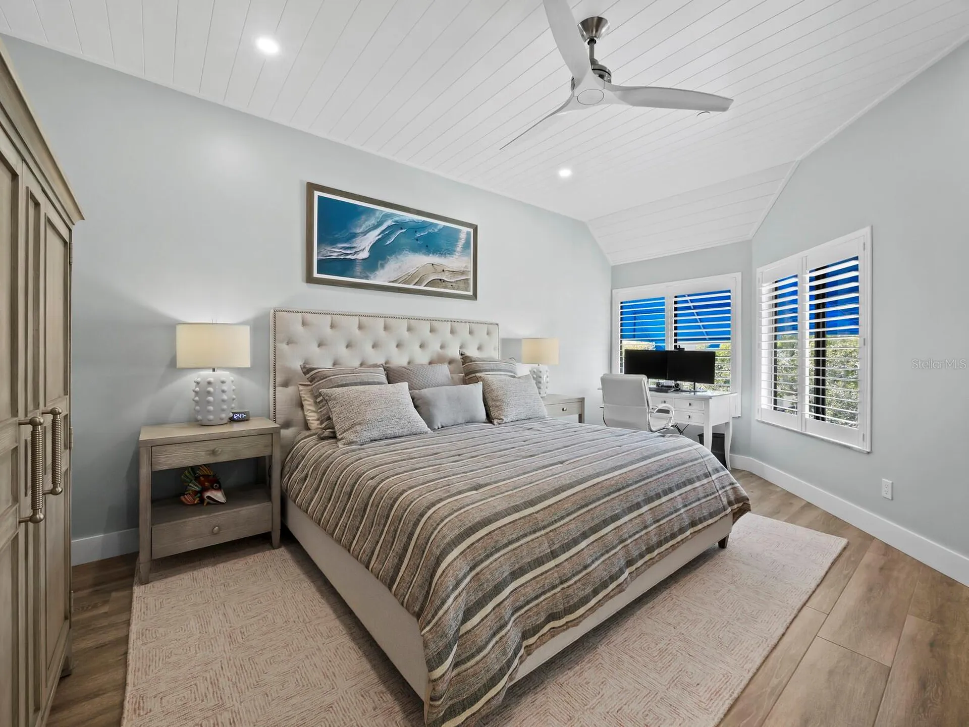 1918 Harbourside Drive Longboat Key FL 34228