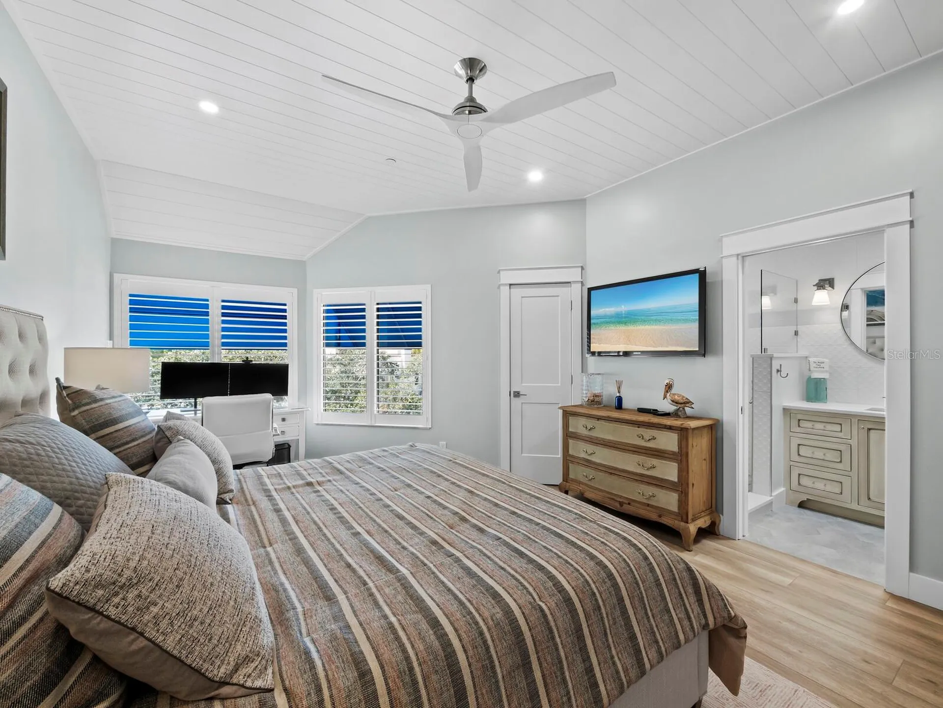 1918 Harbourside Drive Longboat Key FL 34228