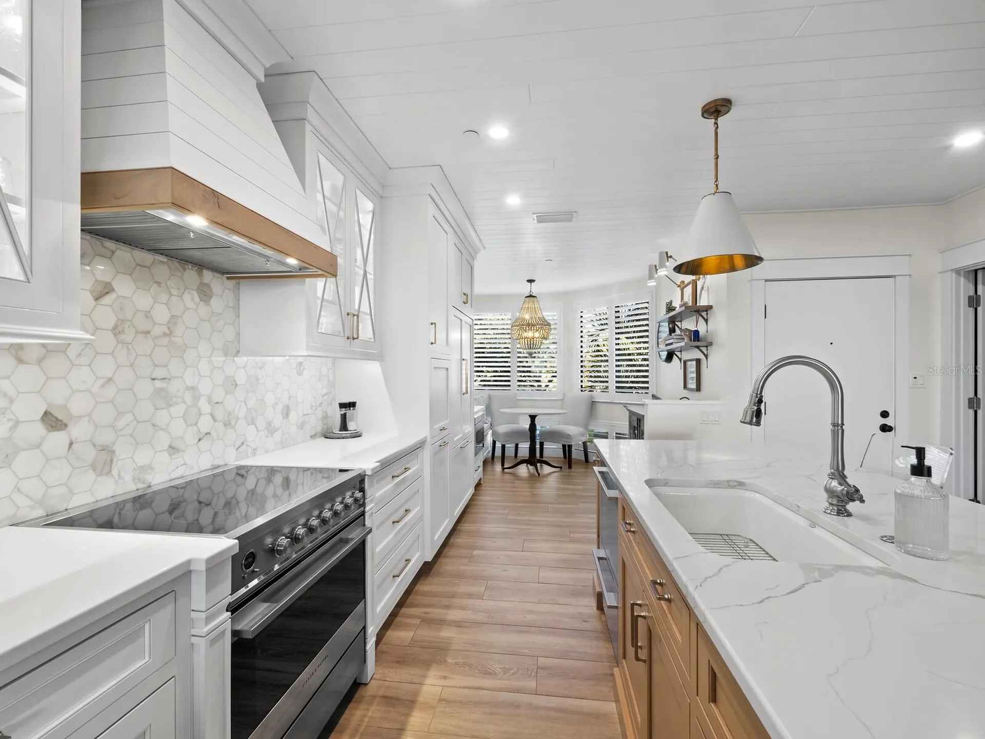1918 Harbourside Drive Longboat Key FL 34228