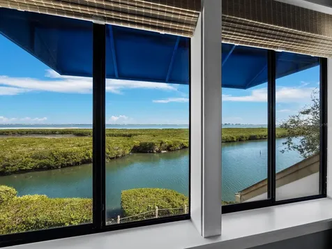1918 Harbourside Drive Longboat Key FL 34228