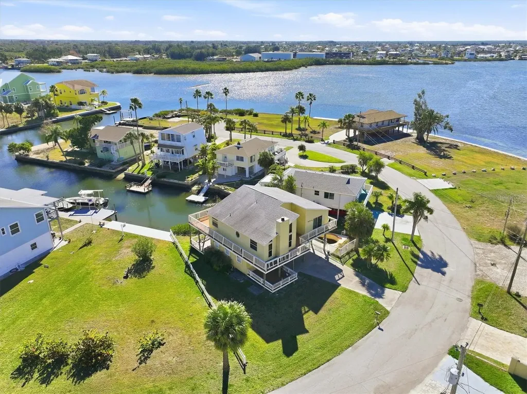 6420 Driftwood Drive Hudson FL 34667
