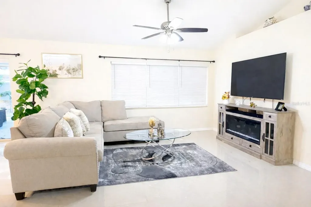 14220 Spring Hill Drive Spring Hill FL 34609