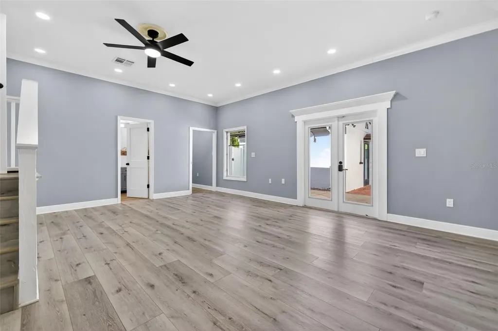 2835 W Shelton Avenue Tampa FL 33611