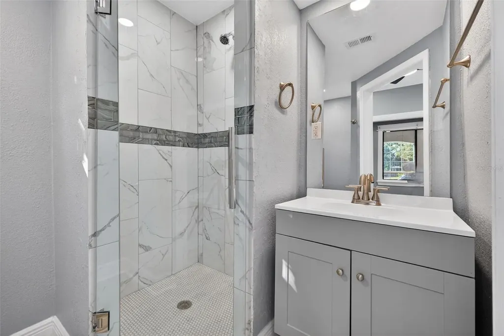 2835 W Shelton Avenue Tampa FL 33611