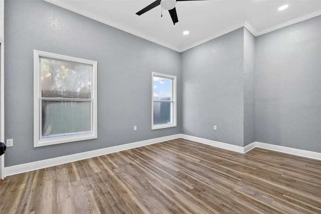 2835 W Shelton Avenue Tampa FL 33611