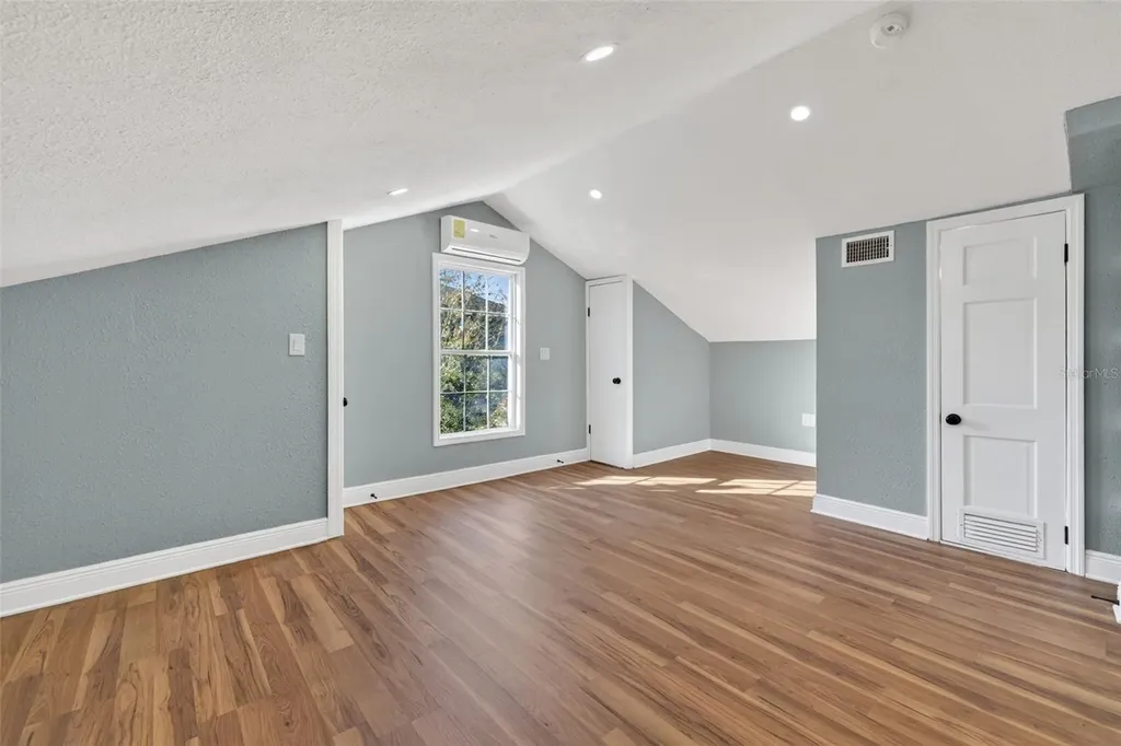 2835 W Shelton Avenue Tampa FL 33611