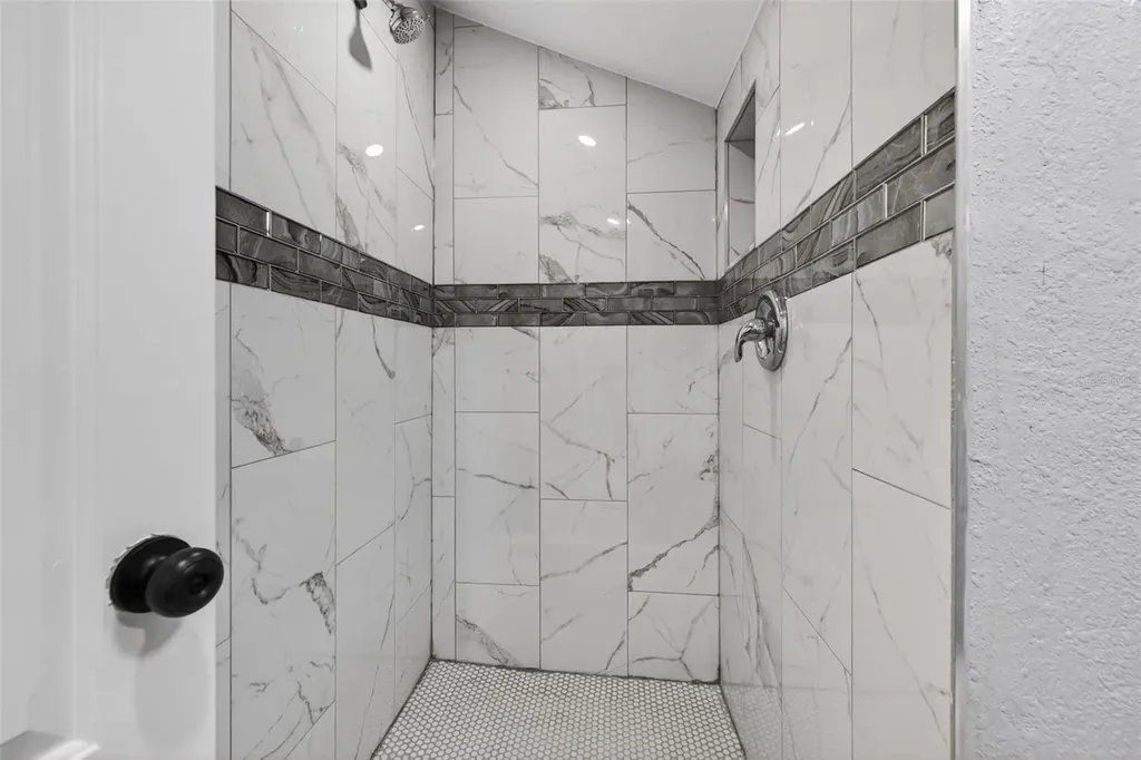 2835 W Shelton Avenue Tampa FL 33611