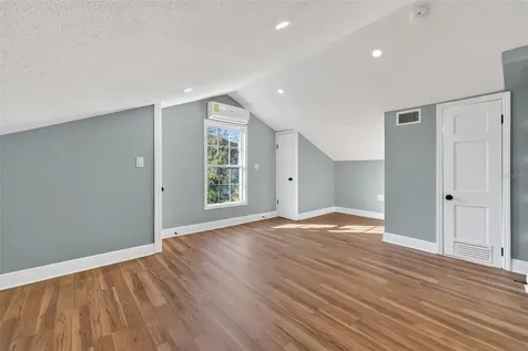 2835 W Shelton Avenue Tampa FL 33611