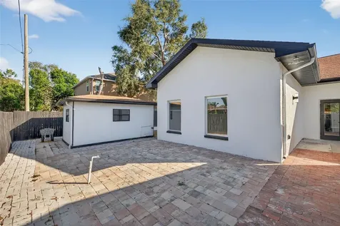 2835 W Shelton Avenue Tampa FL 33611