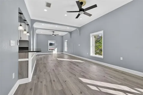 2835 W Shelton Avenue Tampa FL 33611