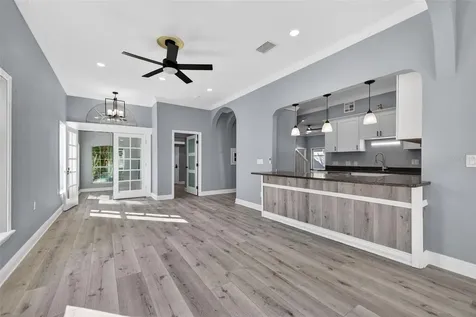 2835 W Shelton Avenue Tampa FL 33611